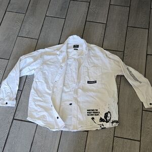 Rare‎ Find ZARA Men’s XL White Graphic Button-Up Shirt Z204